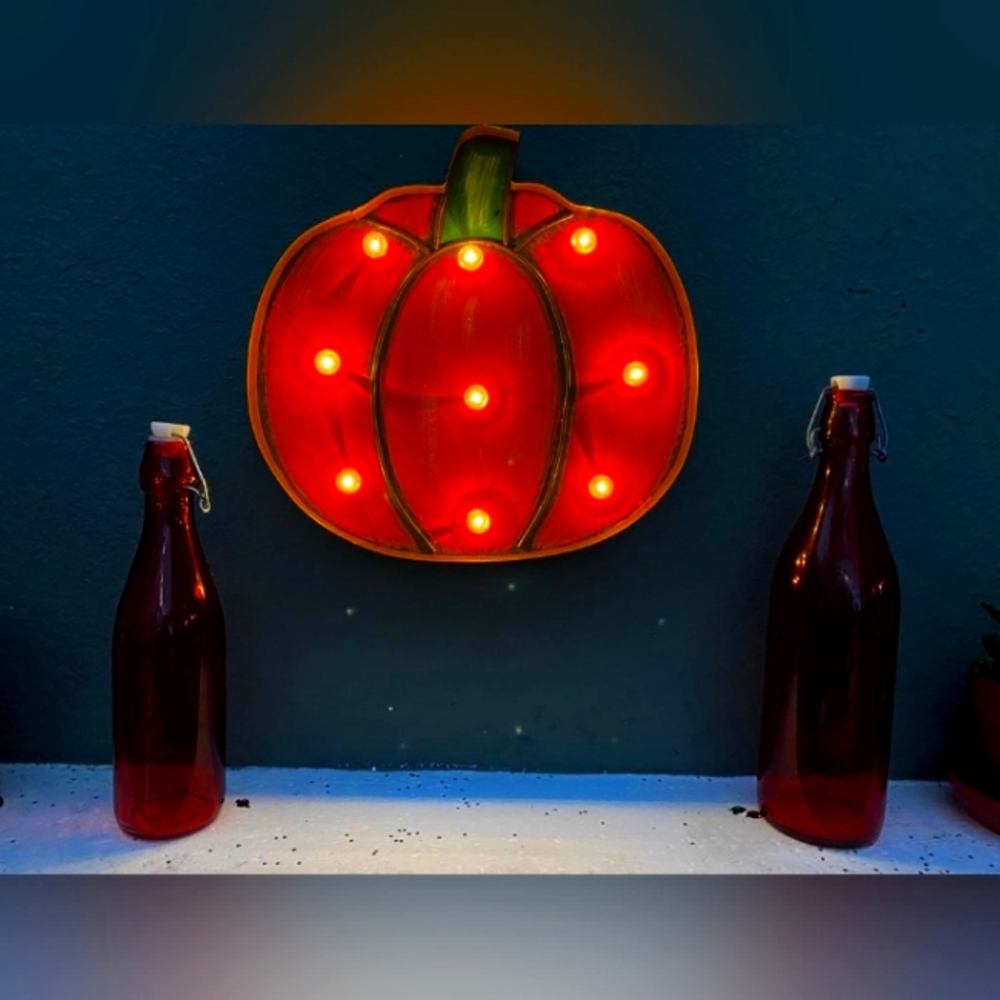 GIVE THANKS lighted decor.